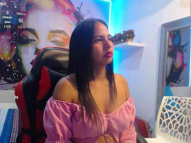 nicol-ross19 webcam