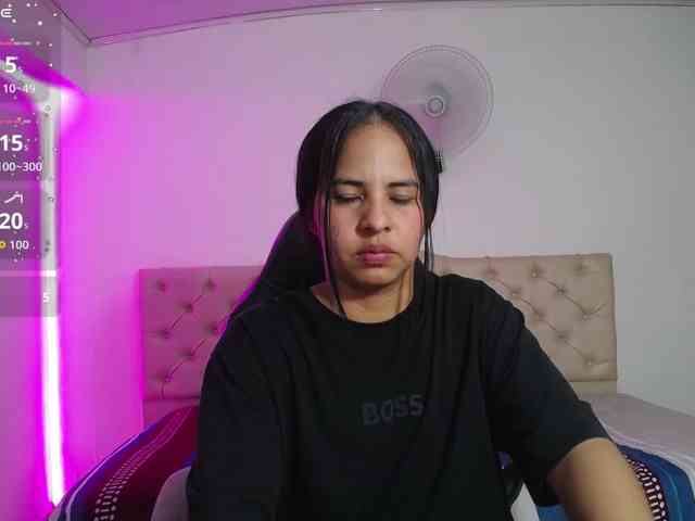 nicol-ross19 webcam