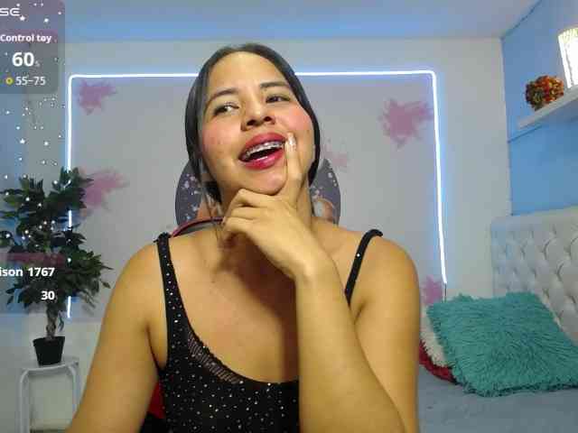 nicol-ross19 webcam