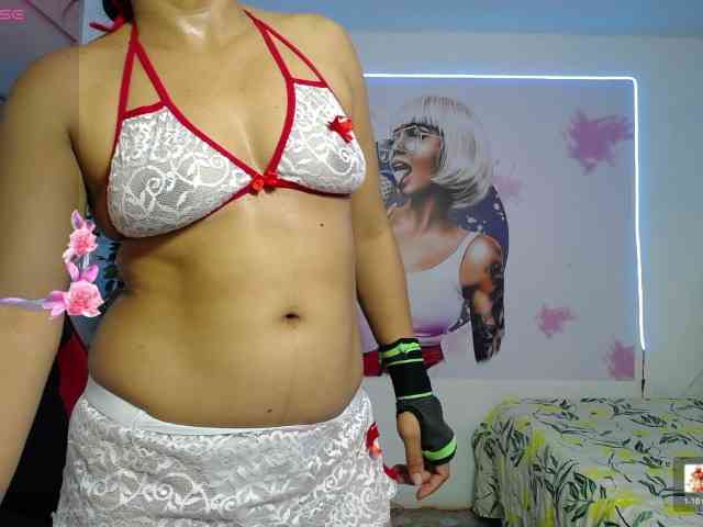 nicol-ross19 webcam