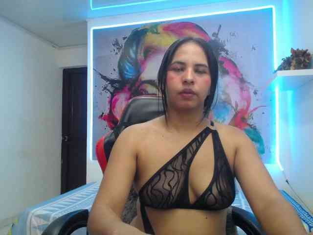 nicol-ross19 webcam
