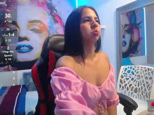 nicol-ross19 webcam