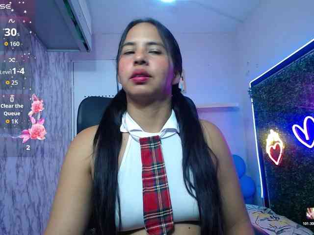 nicol-ross19 webcam