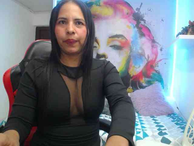 nicol-ross19 webcam