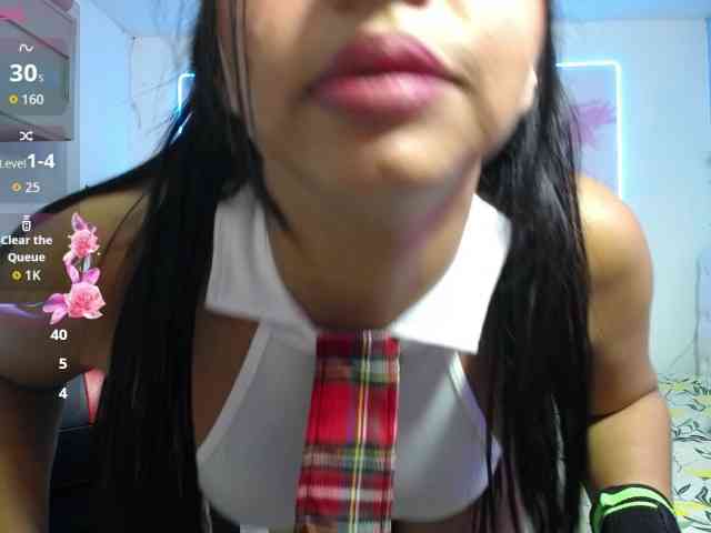 nicol-ross19 webcam
