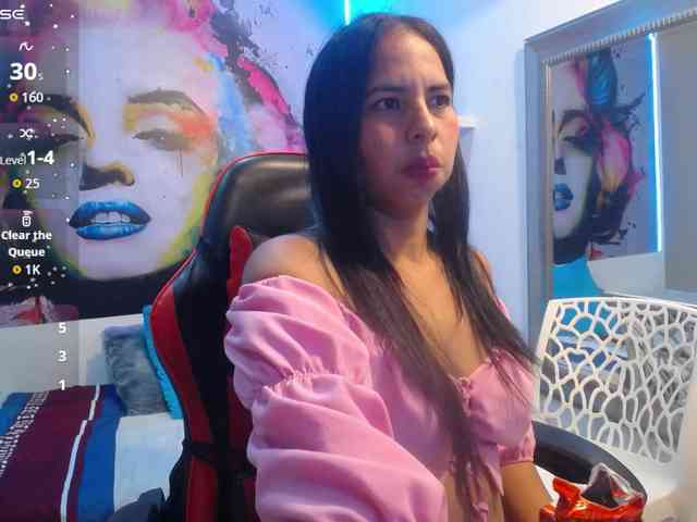nicol-ross19 webcam