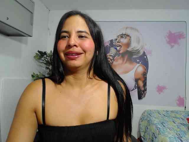 nicol-ross19 webcam