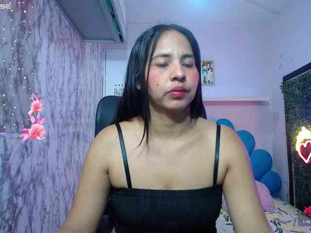 nicol-ross19 webcam