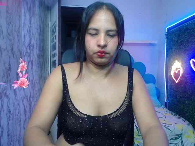 nicol-ross19 webcam