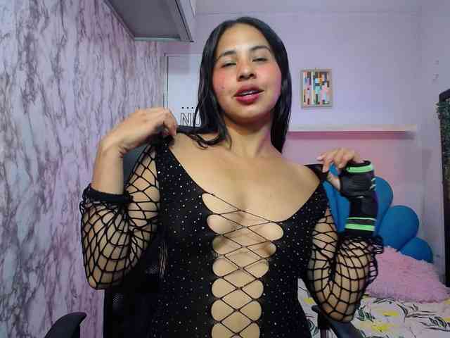 nicol-ross19 webcam