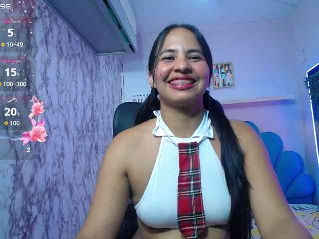 nicol-ross19 webcam