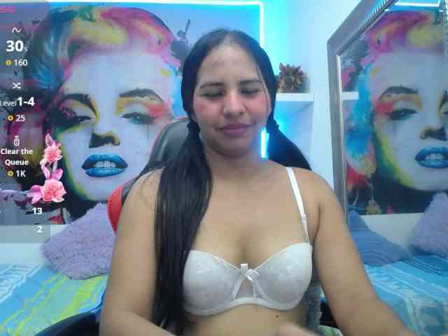 nicol-ross19 webcam