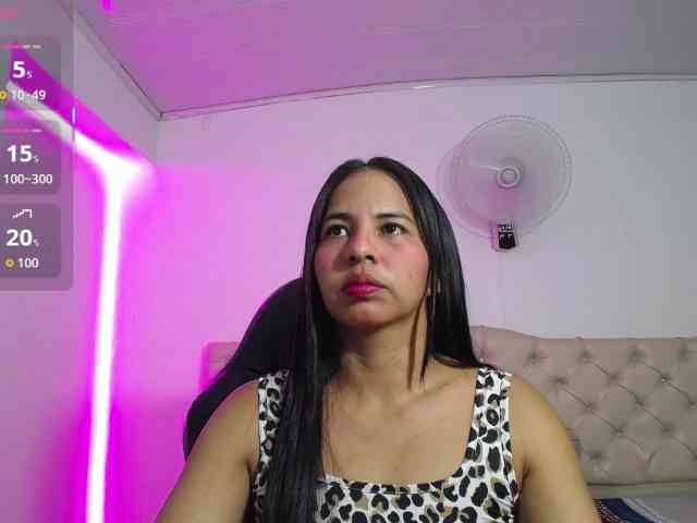 nicol-ross19 webcam
