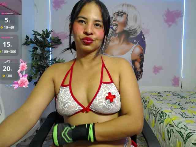 nicol-ross19 webcam