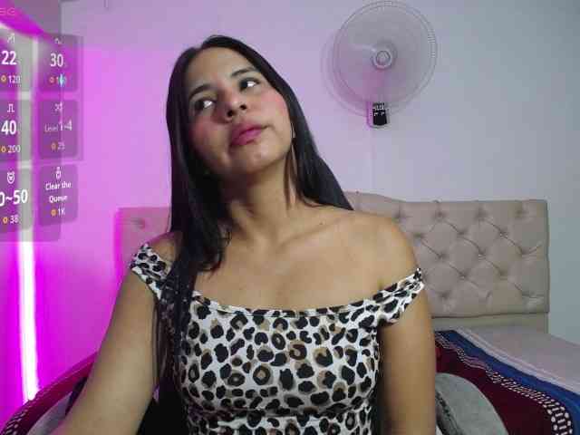 nicol-ross19 webcam