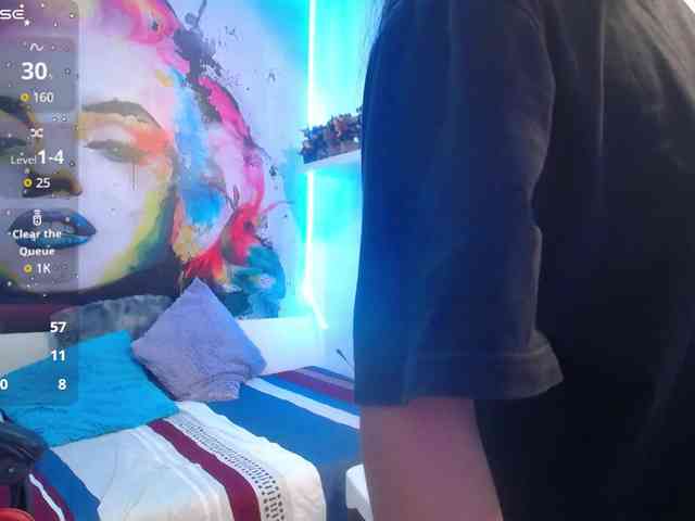 nicol-ross19 webcam