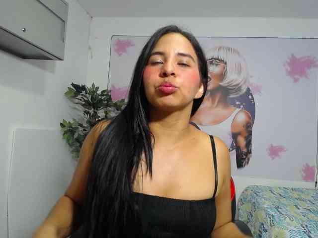 nicol-ross19 webcam
