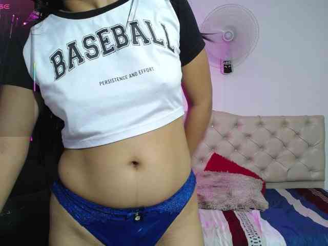 nicol-ross19 webcam