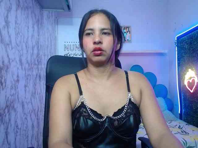 nicol-ross19