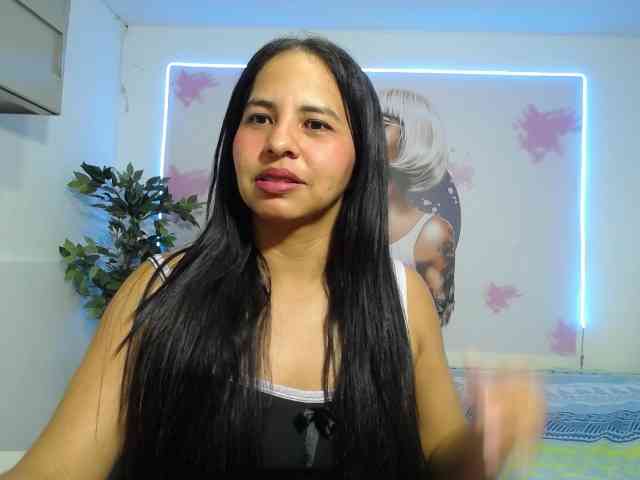 nicol-ross19 webcam