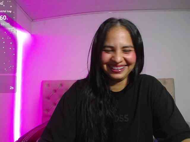 nicol-ross19 webcam