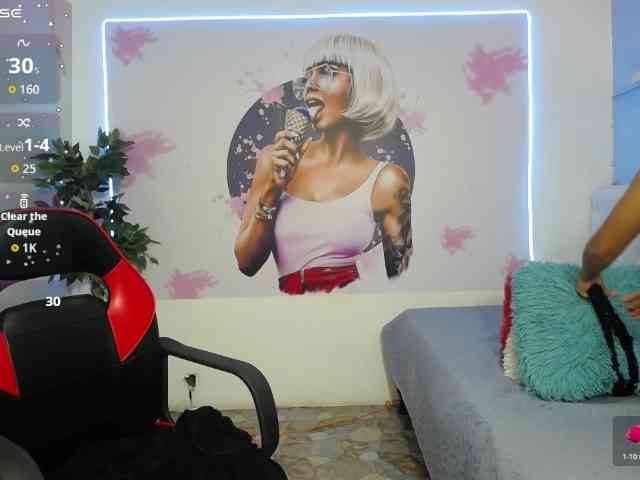 nicol-ross19 webcam