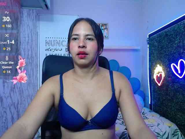 nicol-ross19 webcam