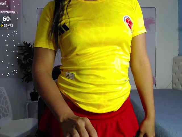 nicol-ross19 webcam