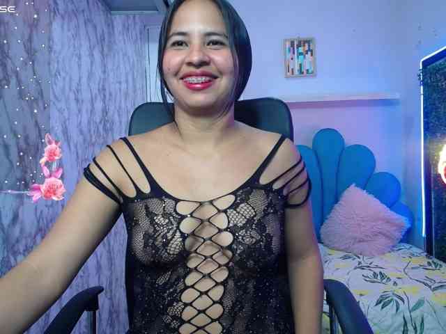 nicol-ross19 webcam