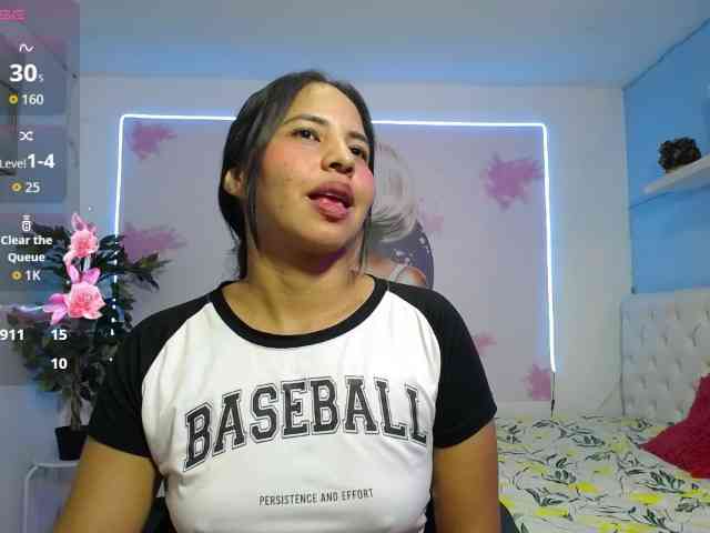 nicol-ross19 webcam
