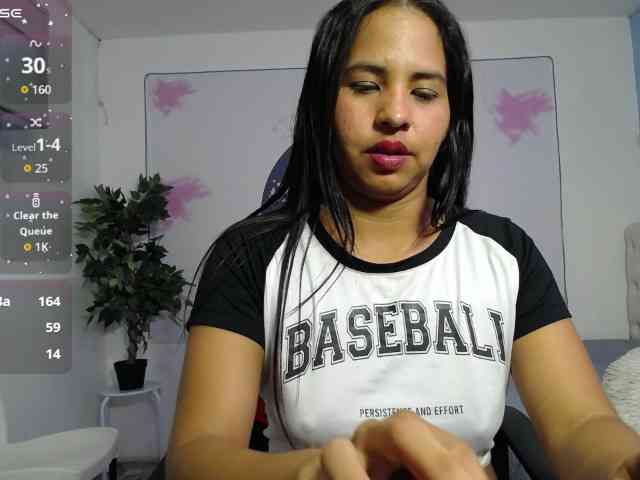 nicol-ross19 webcam