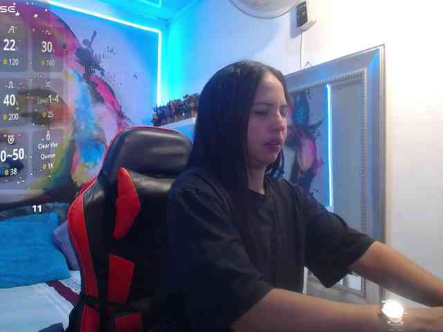nicol-ross19 webcam
