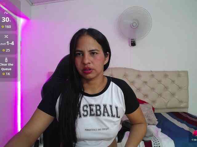 nicol-ross19 webcam