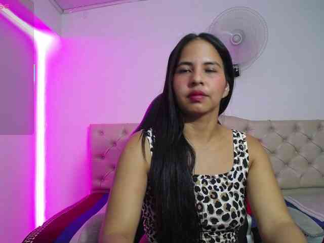 nicol-ross19 webcam