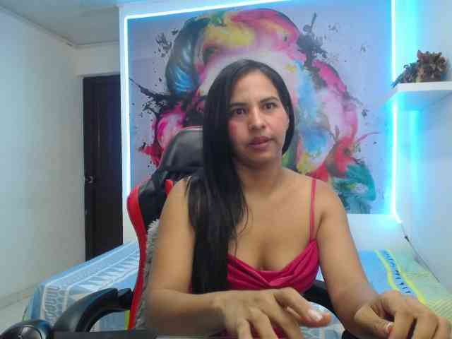 nicol-ross19 webcam