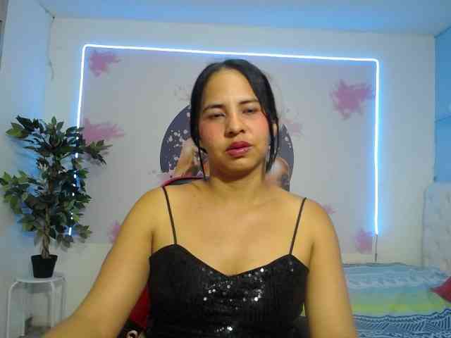 nicol-ross19 webcam