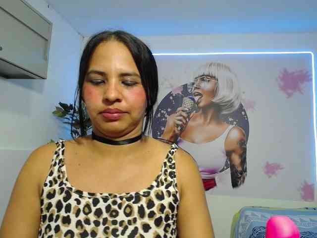nicol-ross19 webcam