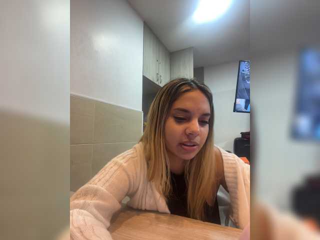MeganRosse live cam preview