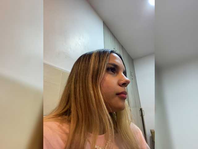 MeganRosse1 live cam on BongaCams