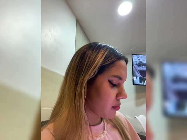 MeganRosse1 live cam on BongaCams