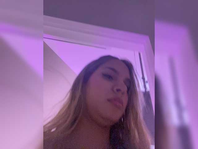 MeganRosse1 live cam on BongaCams