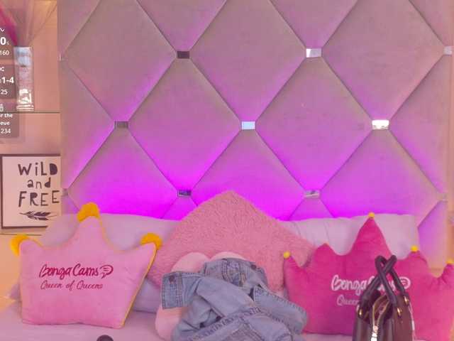 MeganRosse1 live cam on BongaCams