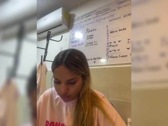 MeganRosse1, live now on BongaCams