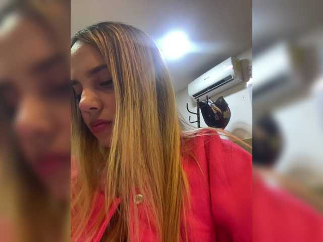 MeganRosse1 live cam on BongaCams