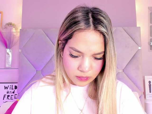 MeganRosse1 live cam on BongaCams