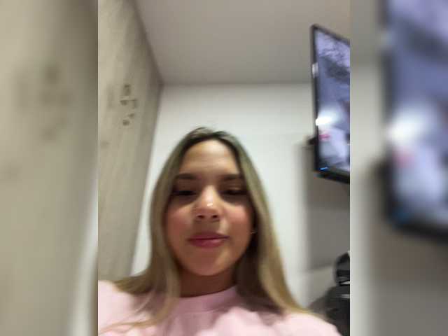 MeganRosse live webcam show