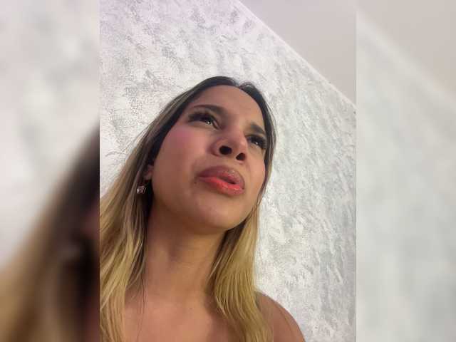 MeganRosse1 live cam on BongaCams