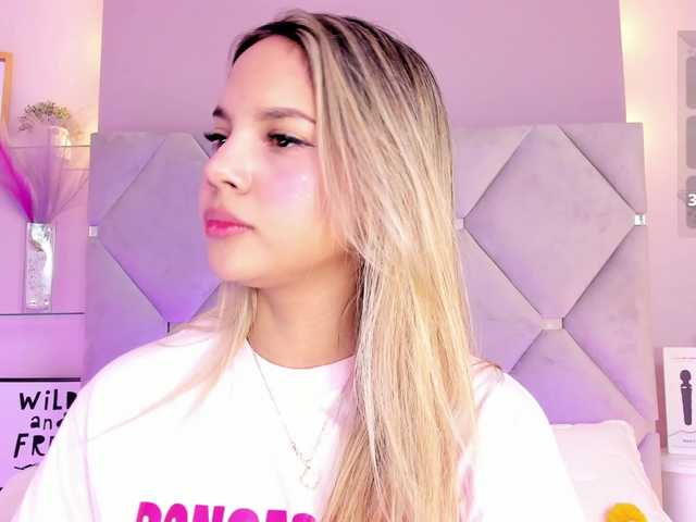 MeganRosse1 live cam on BongaCams