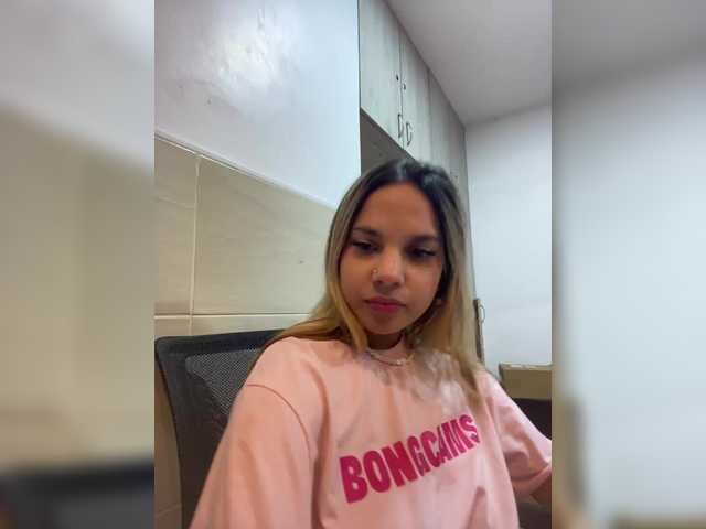 MeganRosse1 live cam on BongaCams