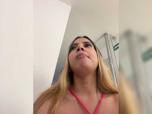 MeganRosse1 live cam on BongaCams